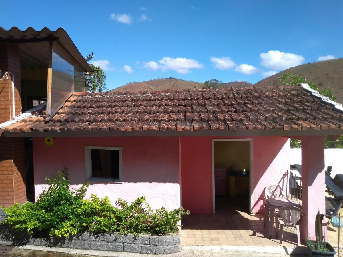 Pousada Hospedaria Santa Clara Санта-Рита-ди-Жакутинга Экстерьер фото