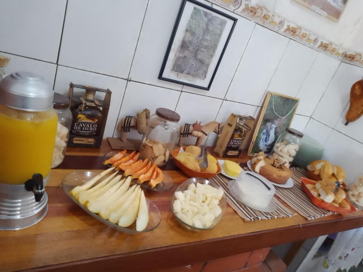 Pousada Hospedaria Santa Clara Санта-Рита-ди-Жакутинга Экстерьер фото