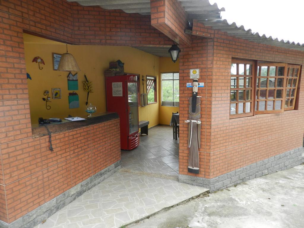 Pousada Hospedaria Santa Clara Санта-Рита-ди-Жакутинга Экстерьер фото
